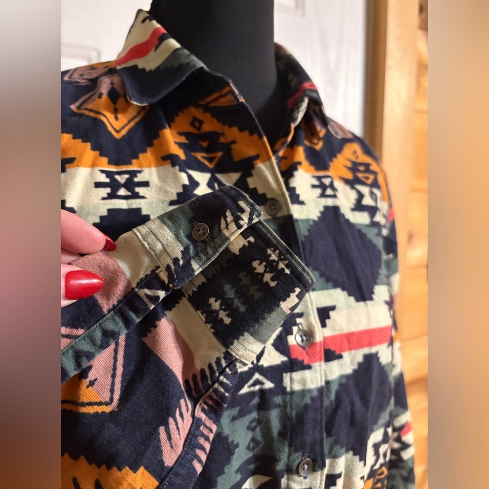 Woolrich Aztec Geometric Shapes Southwestern Soft Flannel Buttondown Shirt S - Picture 4 of 14